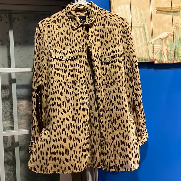 Liz sport animal style print blouse size med - Picture 1 of 3